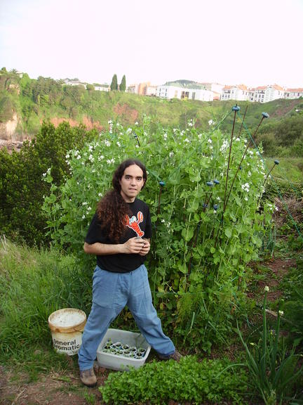 Nacho en su huerta de Candás